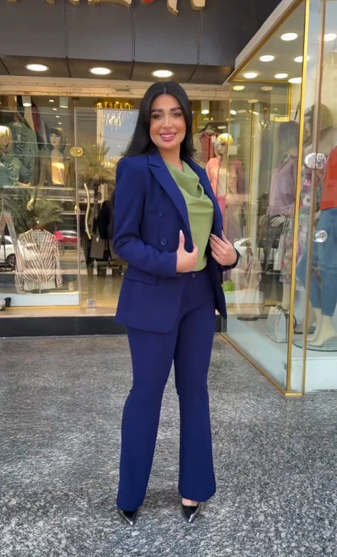 Carla Suit